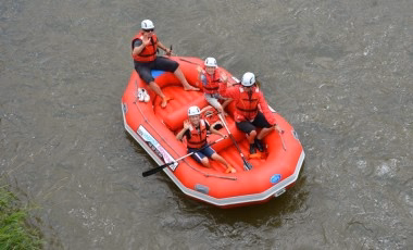 Four Person Life Raft Suitable For White Water Rafting Or Normal Boating